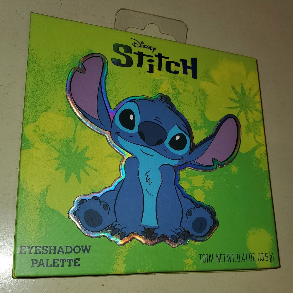 New Disney Stitch 12 Color Eyeshadow Mirror Palette - Picture 2 of 5